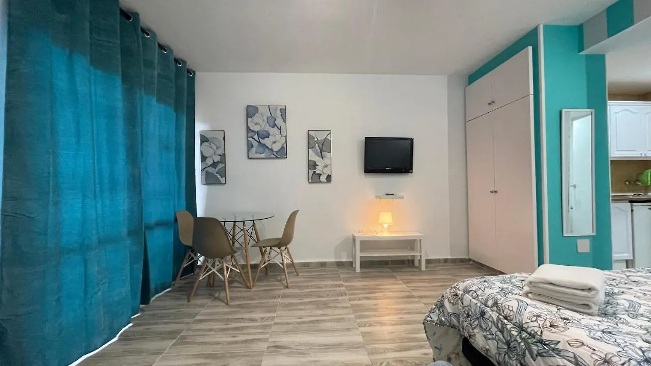 Estudio Con Vista Al Mar 19 Benalmadena 0*,