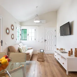 Homeforguest Modern And New Beachfront , La Oliva Spain